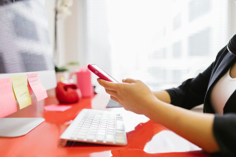Effective Tips for Setting Boundaries with Notifications